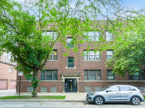 1510 W Roscoe St #3E, Chicago, IL 60657