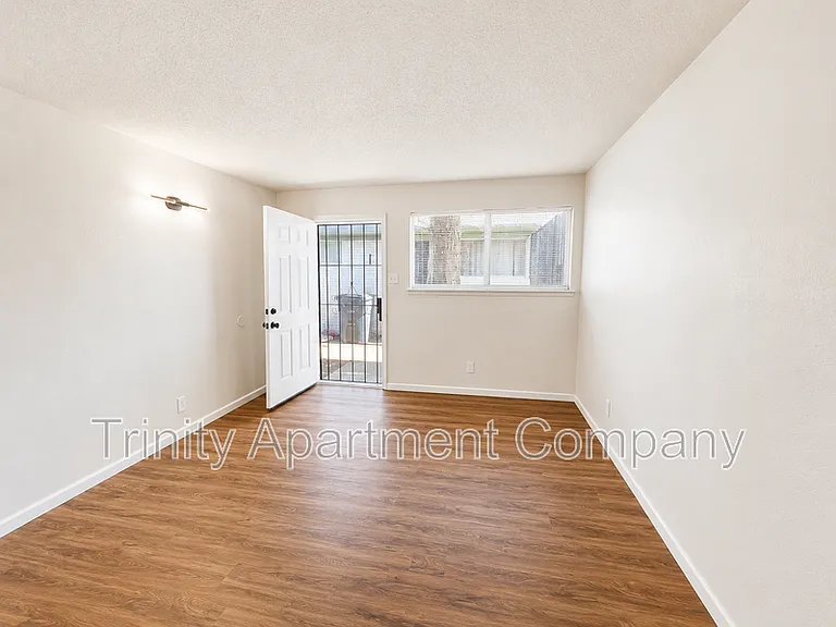 636-640 644 Grove St SE #644 GROVE ST SE - UN — Photo 2