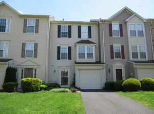 4580 Jasmine Dr, Center Valley, PA 18034