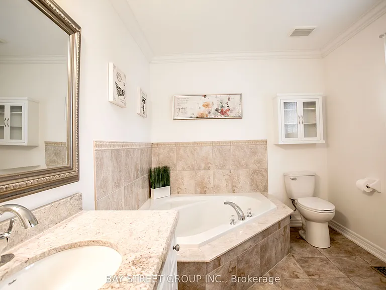 722 A Lake Dr S — Photo 15