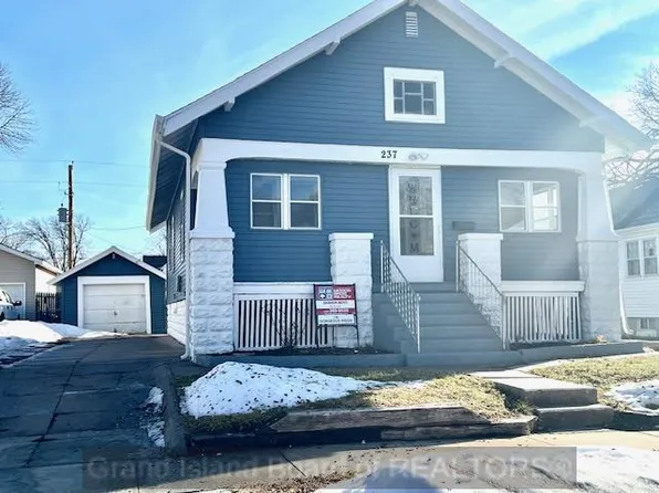 237 S Sycamore St, Grand Island, NE 68801