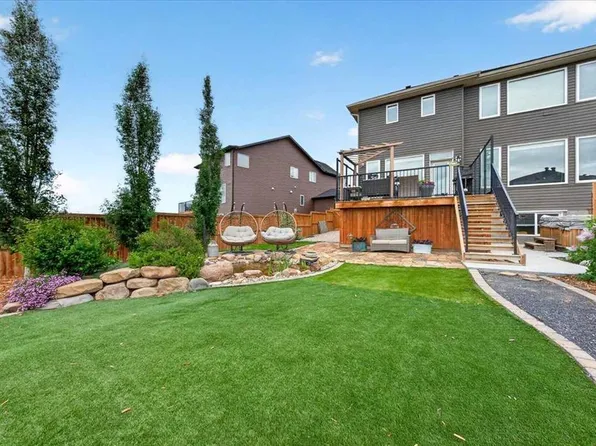 119 E Dawson Harbour Ct, Chestermere, AB T1X 1Z7