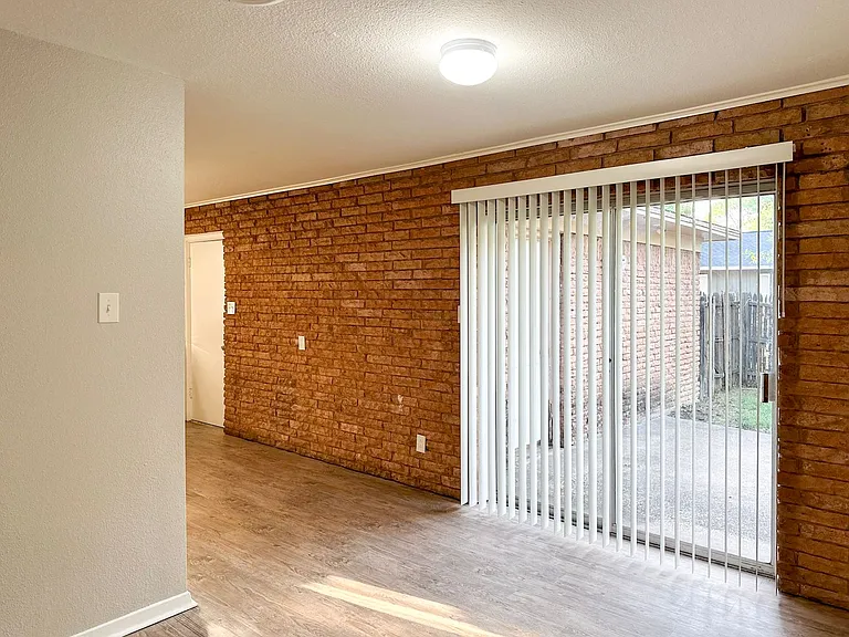 50351 Bryant St — Photo 5