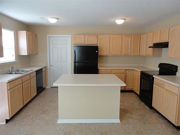4th image of 5612 Olive Branch Way