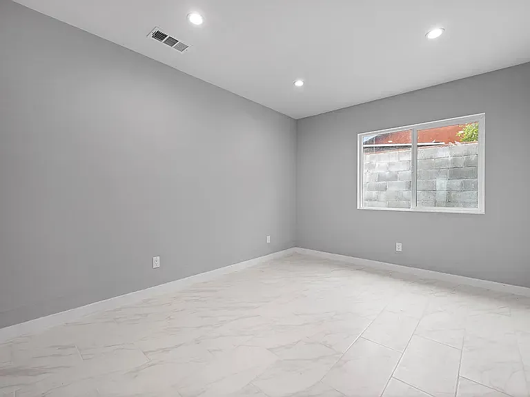 7619 Security Ave — Photo 2