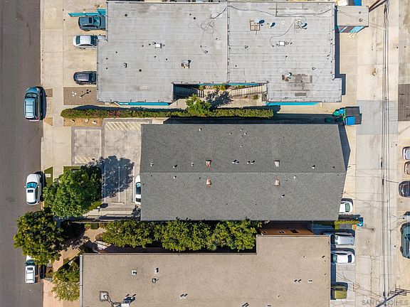 3rd image of 4119 Arizona St