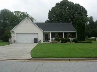 855 Burton Ridge Dr, Loganville, GA