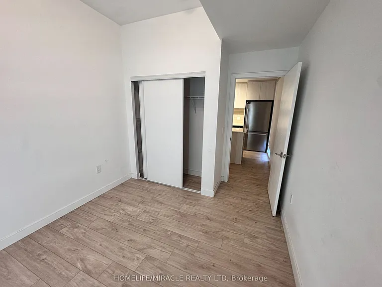 176 Clonmore Dr #4 — Photo 15