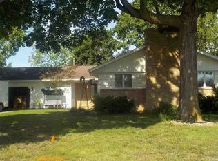 206 N Walnut St, Belle Plaine, MN 56011