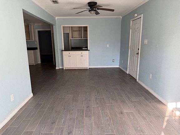 3rd image of 11 Cherrywood Cir