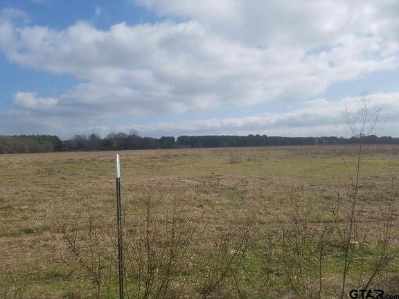 2nd image of 1431 County Road 1714