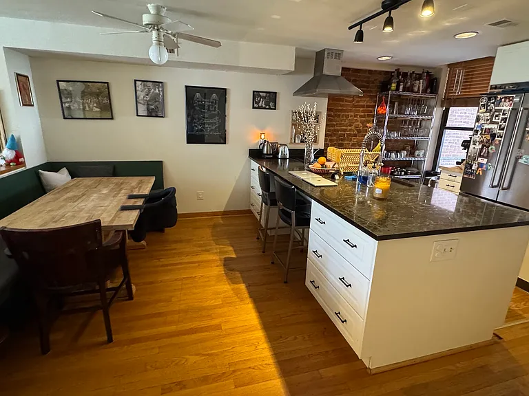 3 Washington Cir NW — Photo 8
