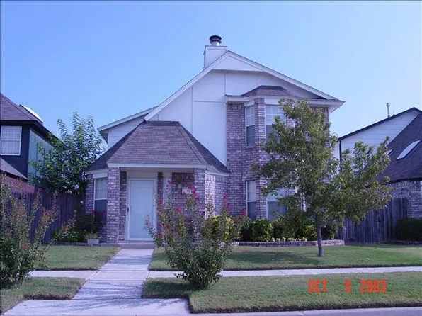 2514 Lakecrest Dr, Moore, OK 73170