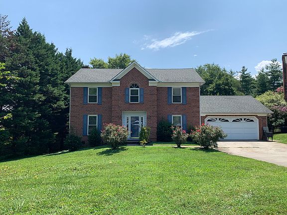 3rd image of 1413 Queensbridge Dr