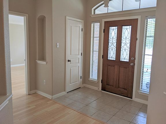 4th image of 1502 Discovery Blvd
