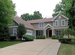 9361 Parkside Dr, Saint Louis, MO