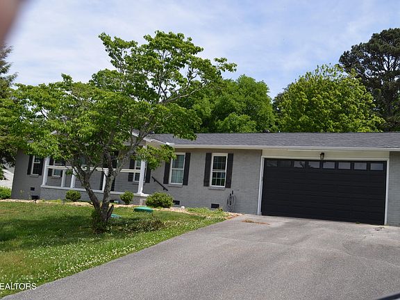 3rd image of 3212 Boomerang Ln
