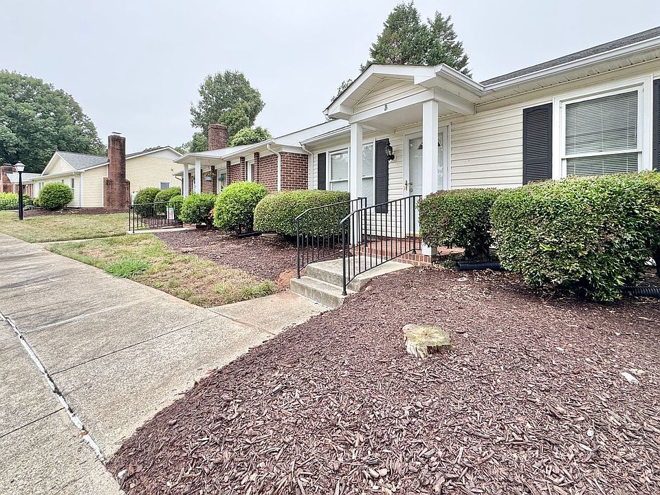 1st image of 3536B Lawndale Dr