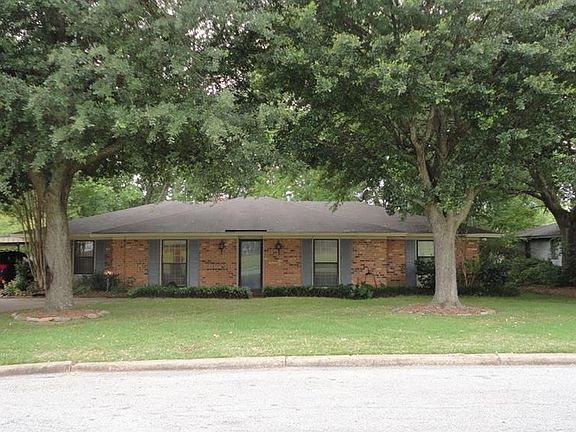 2nd image of 1844 Alderpoint Dr