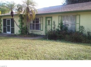 1392 White Cedar Ln, North Fort Myers, FL 33917