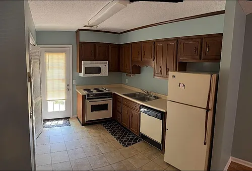 140 Lanier Dr #42 Photo 1