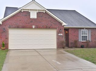 985 Nicole Way, New Whiteland, IN