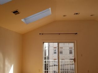 214 South St, Jersey City, NJ 07307