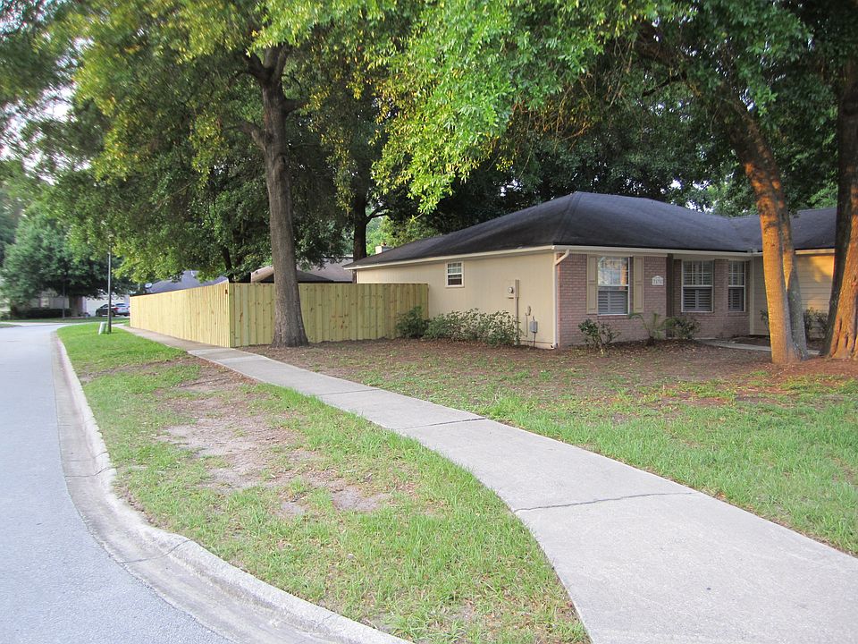 1st image of 7535 Deer Cove Ln
