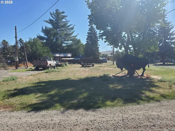 1410 14th St, Baker City, OR 97814