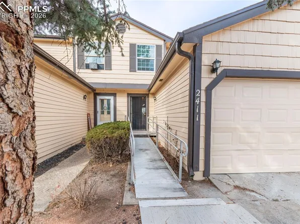 2411 Lexington Village Ln, Colorado Springs, CO 80916