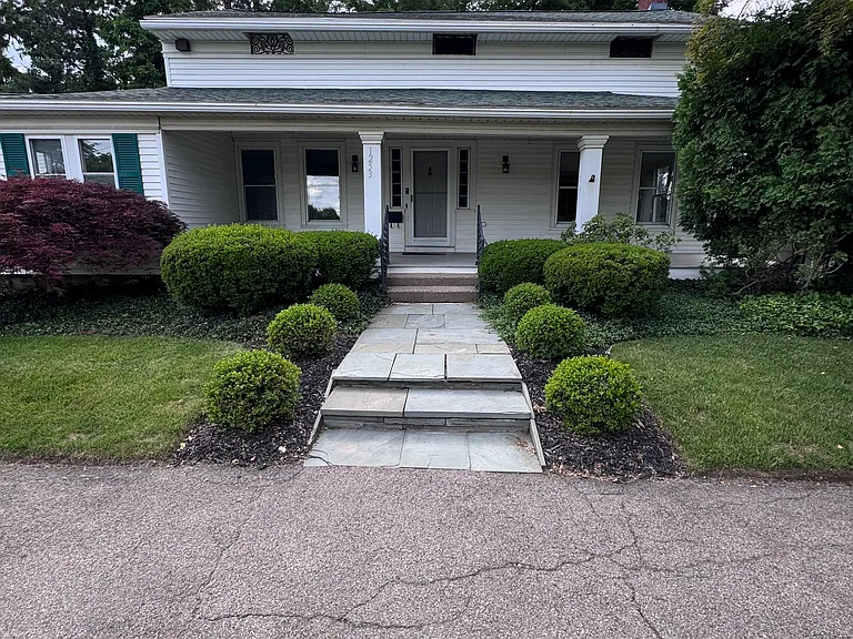 1253 Fairport Rd — Photo 3