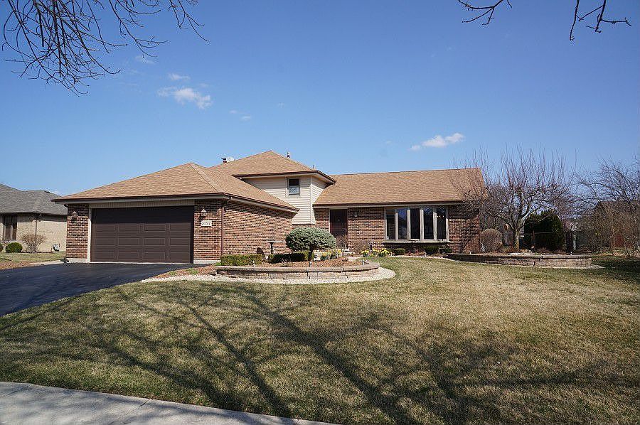 1st image of 20517 S Green Meadow Ln