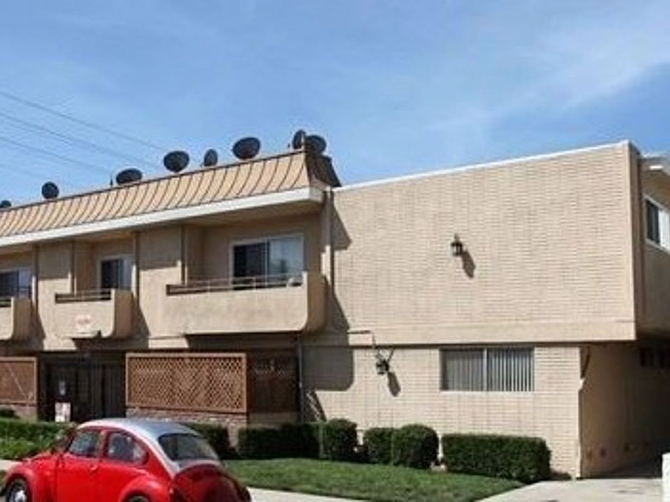 1st image of 1755 Granville Ave APT 6