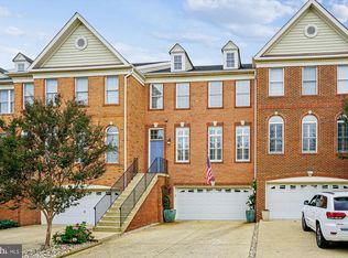 25857 Kirkwood Sq, Chantilly, VA 20152