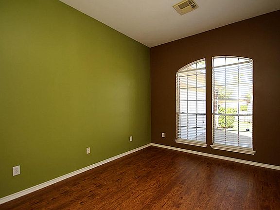5th image of 3518 Glenhill Dr