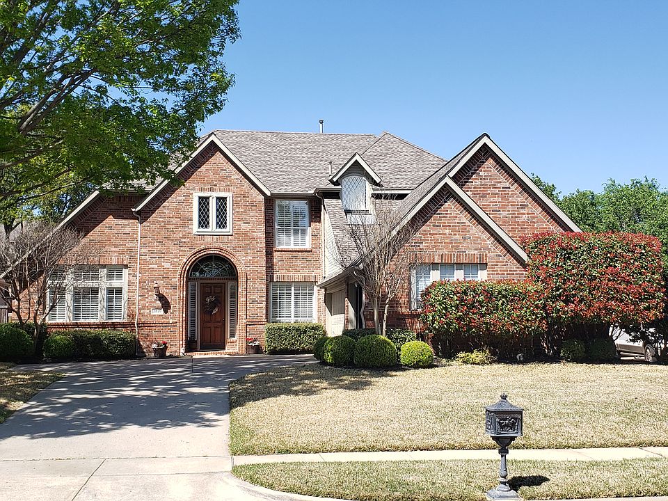 1st image of 2820 Lake Ville Ln