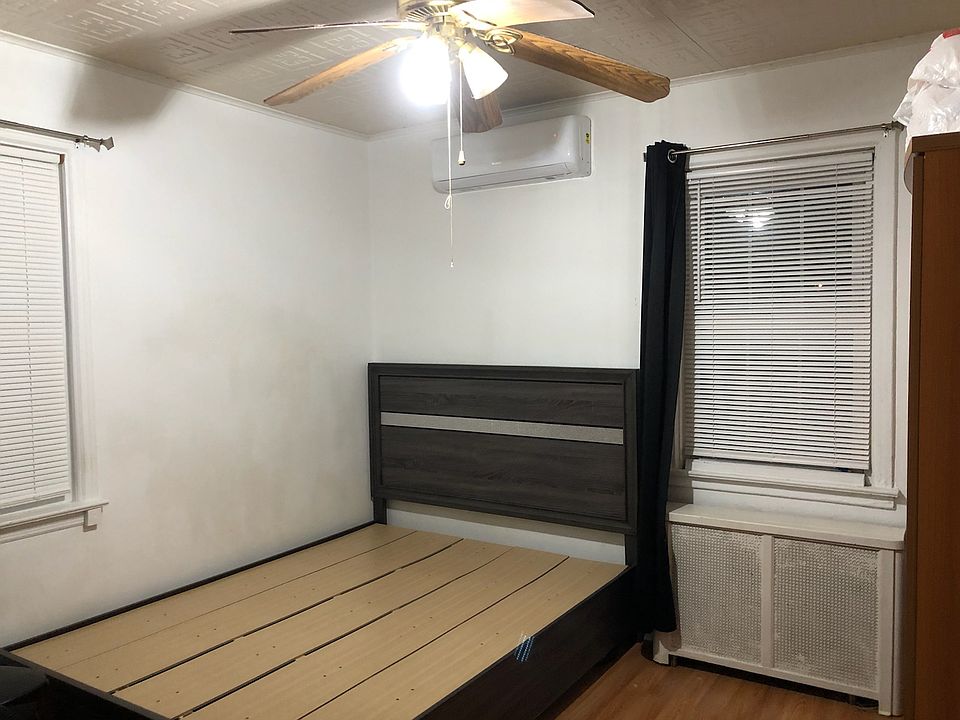 2nd image of 13829 62nd Ave Floor 1