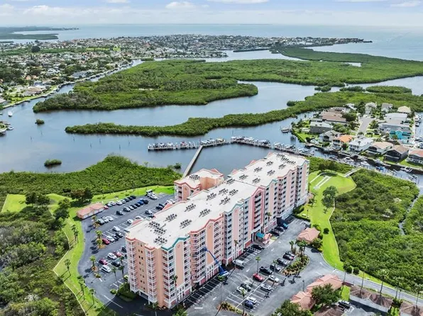 4516 Seagull Dr Unit 805, New Port Richey, FL 34652