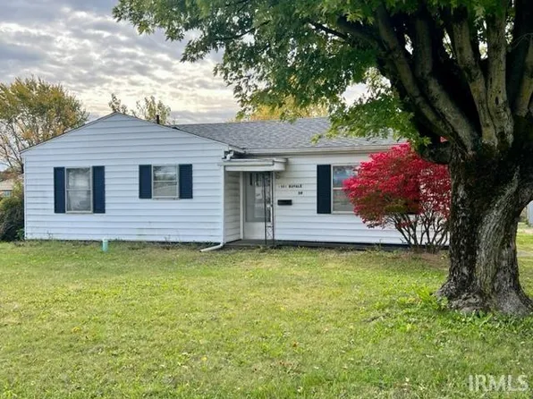 1301 W Royale Dr, Muncie, IN 47304
