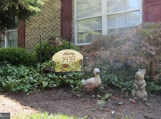 1439 Country Club Dr, Springfield, PA 19064