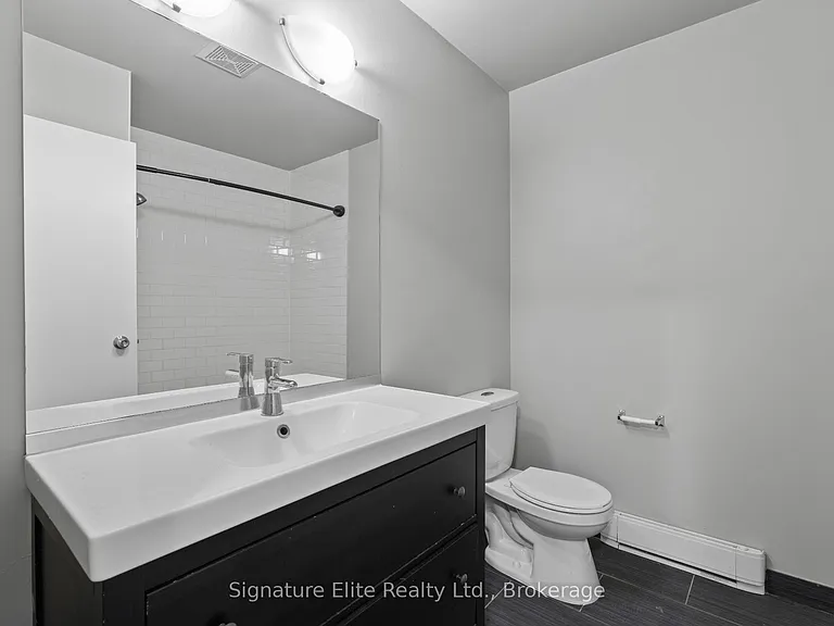 77 Lakeshore Rd W #4A — Photo 12