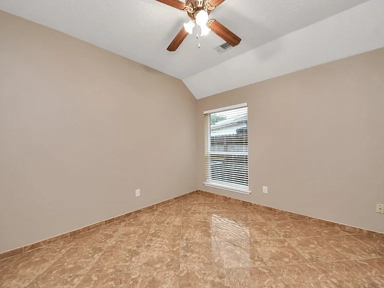 3003 Silver Spur Dr — Photo 37