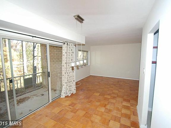 5th image of 5101 Crossfield Ct APT 11
