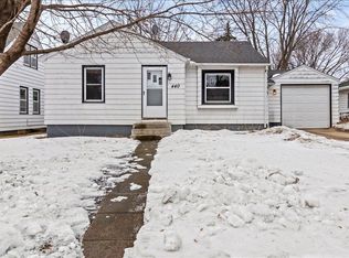 440 2nd St S, Winsted, MN 55395