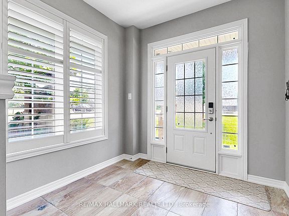 3rd image of 215 Dundas St E #14