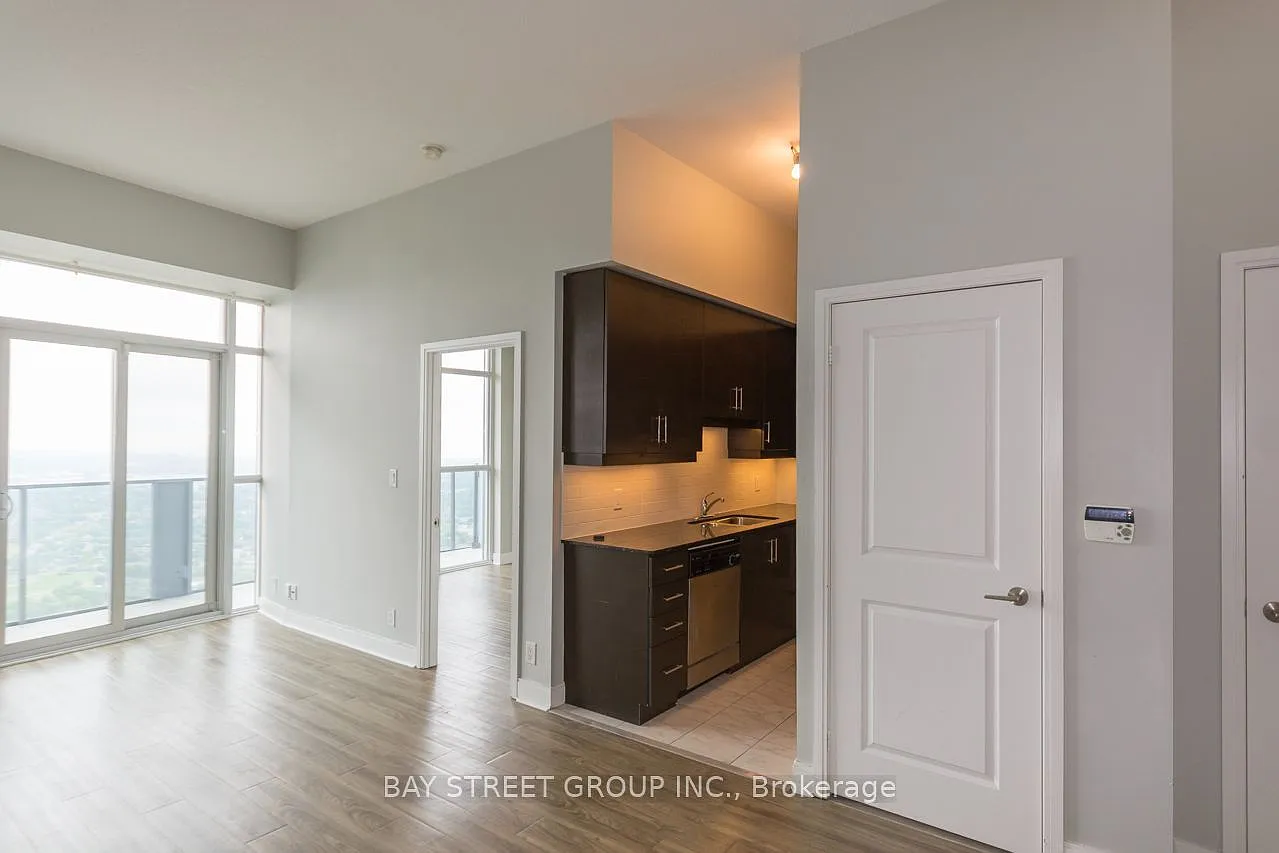 2 bed, $2,750 — Photo 2