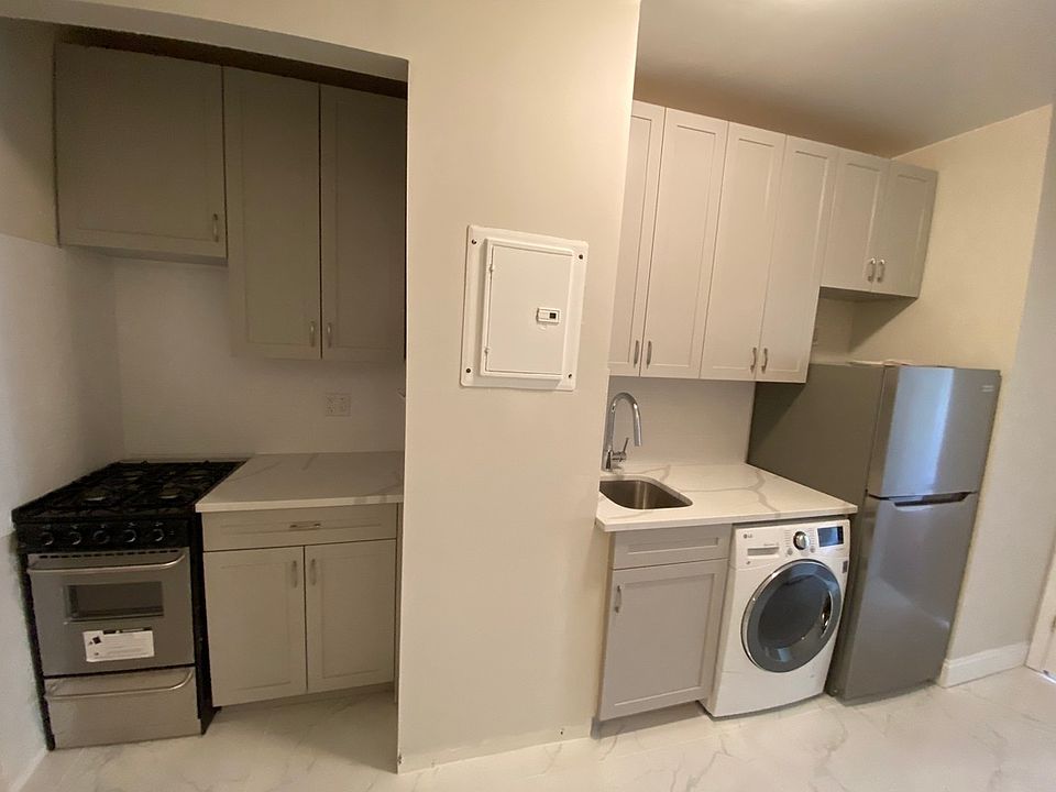 1st image of 444 E 78th St #10A