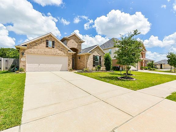 3rd image of 16906 Wedgeside Park