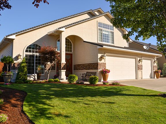 2nd image of 77 Pebble Creek Dr