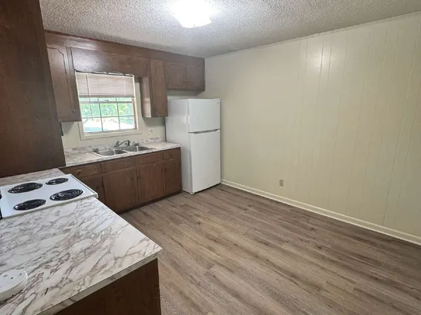 205 Daniel St, Midland City, AL